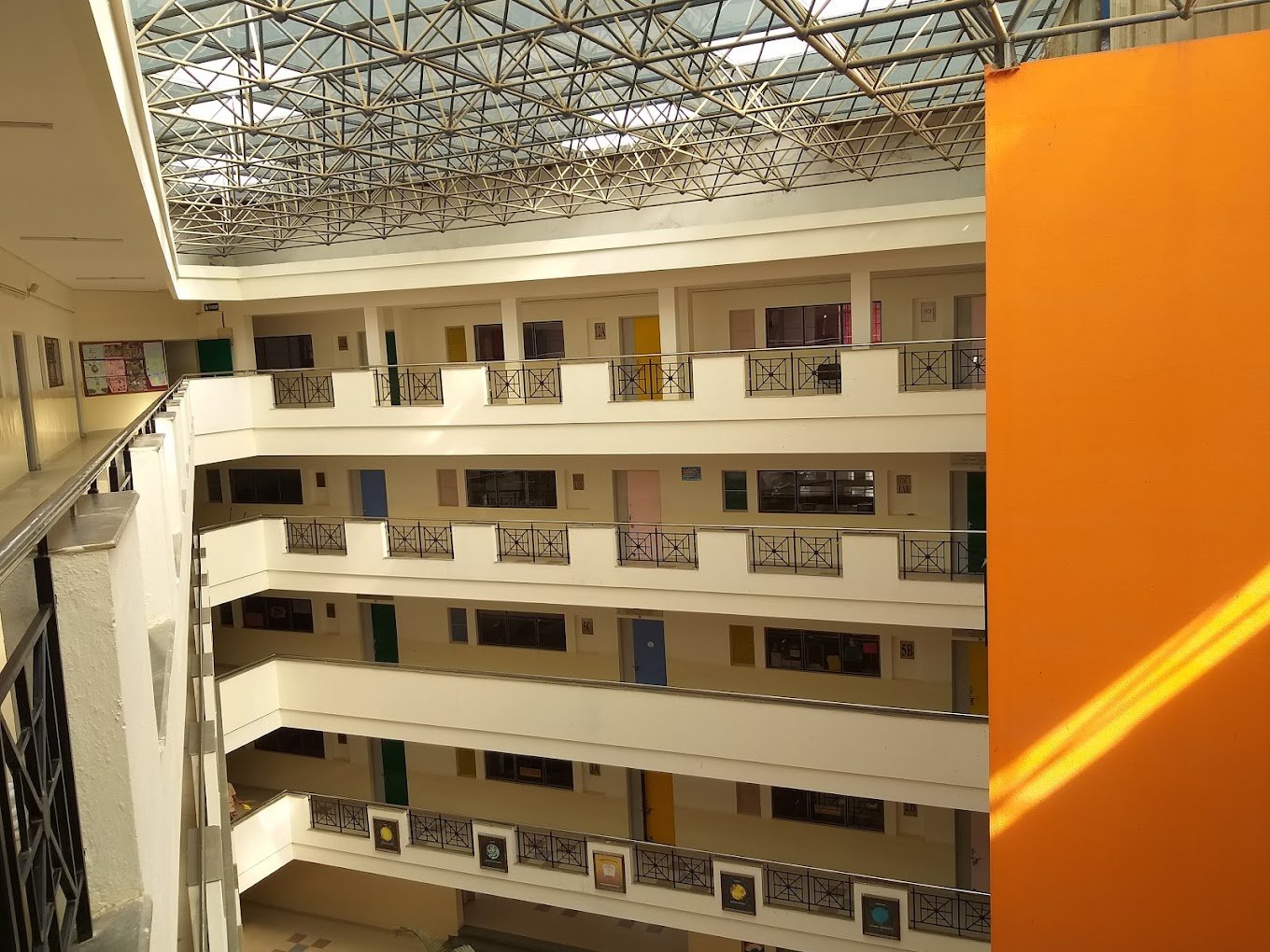 Sindhi High School - Hebbal