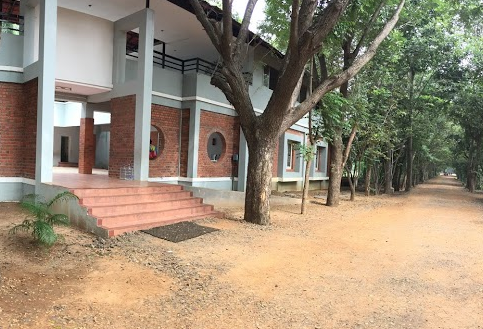 Good Earth School - Naduvirappattu