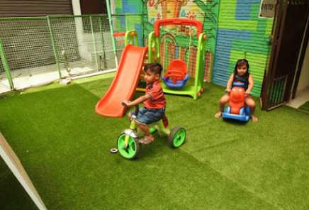 Cambridge Montessori - New Friends Colony
