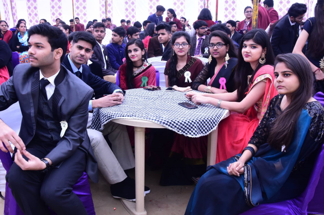 DAV Public School - E of Loni Rd