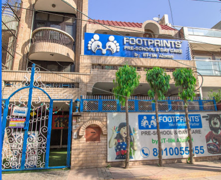Footprints - Model Town
