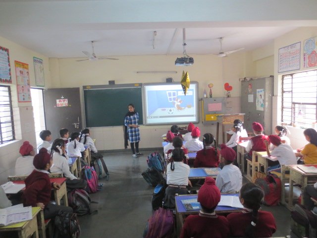 Guru Nanak Public School - Punjabi Bagh