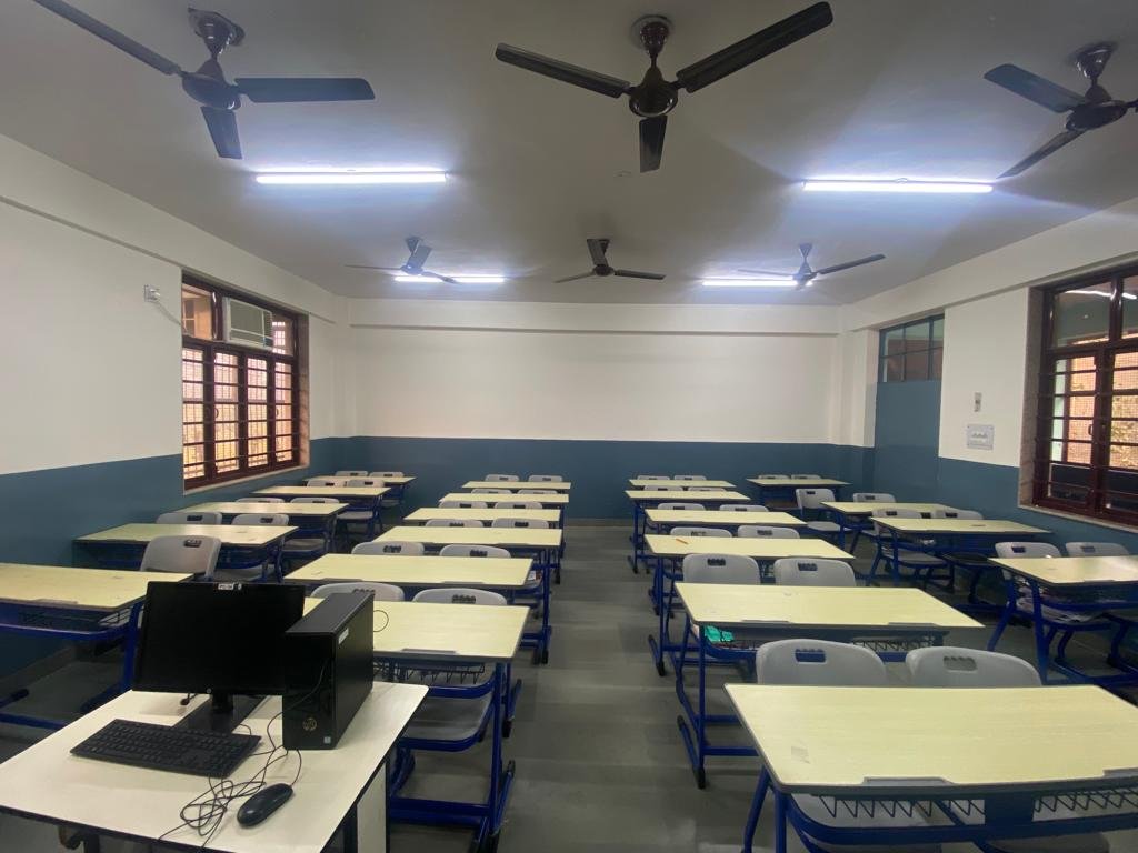 St Andrews Scots Senior Secondary School - Patparganj