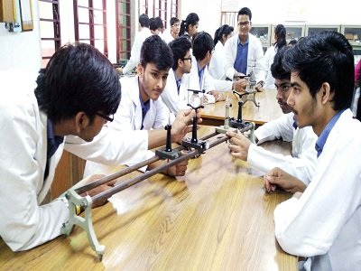 St Andrews Scots Senior Secondary School - Patparganj