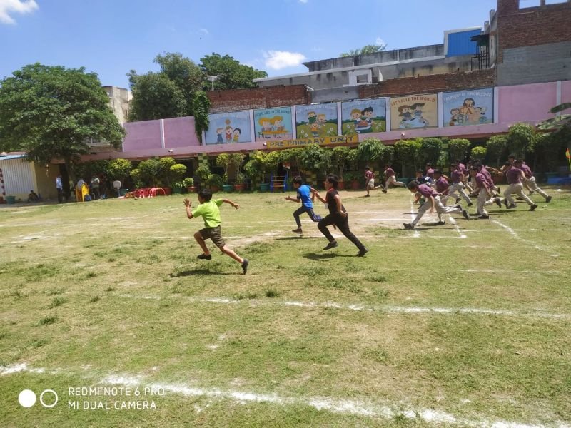 St Lawrence Public Sr Sec School - Dilshad Garden
