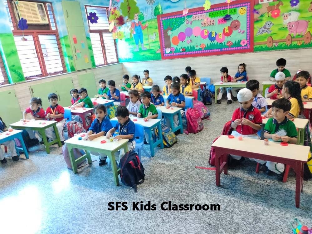 stfroebelschool - 22-A Alipur Road