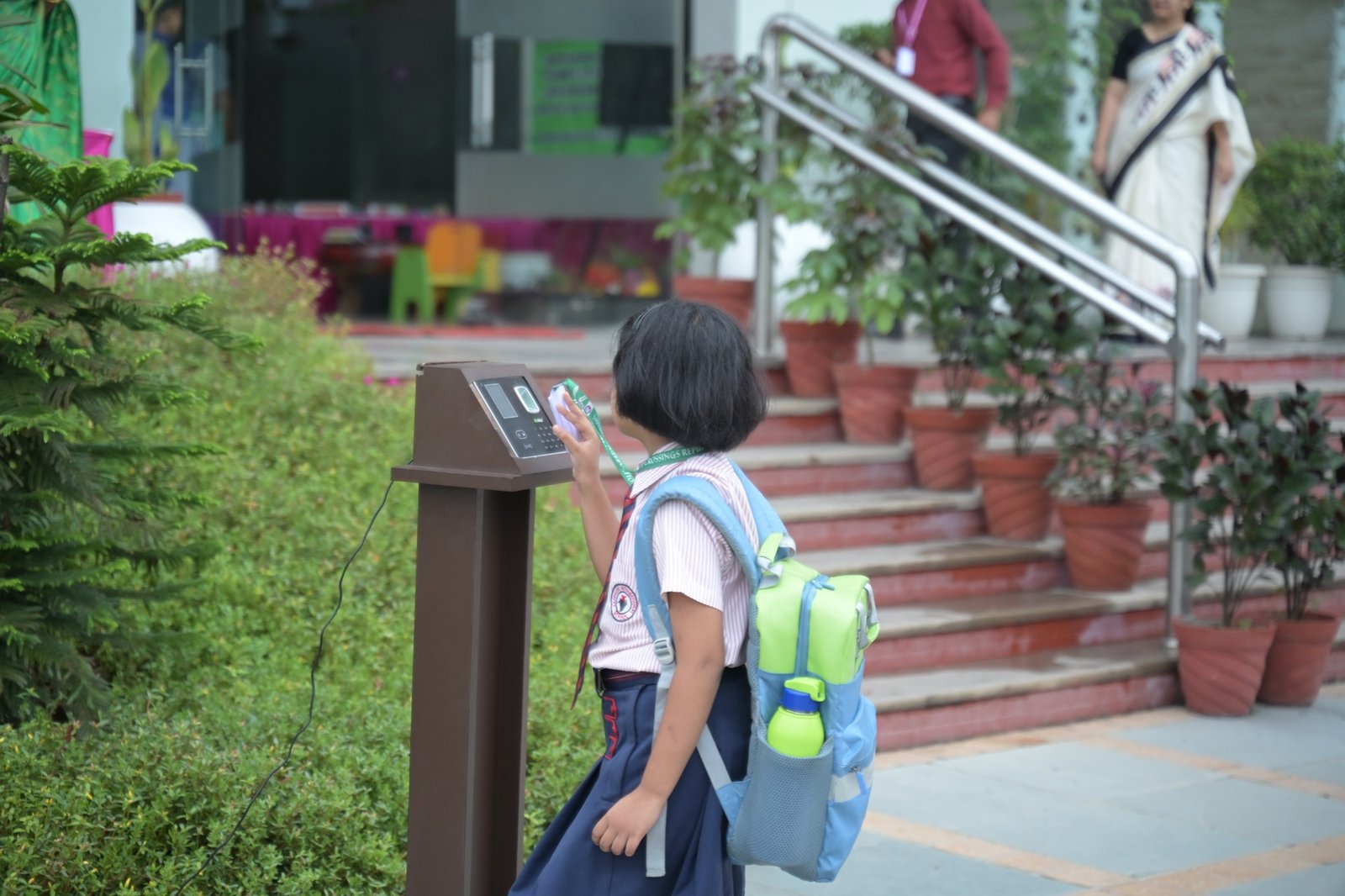 Sapphire International School Crossing Republik - Crossing Republik