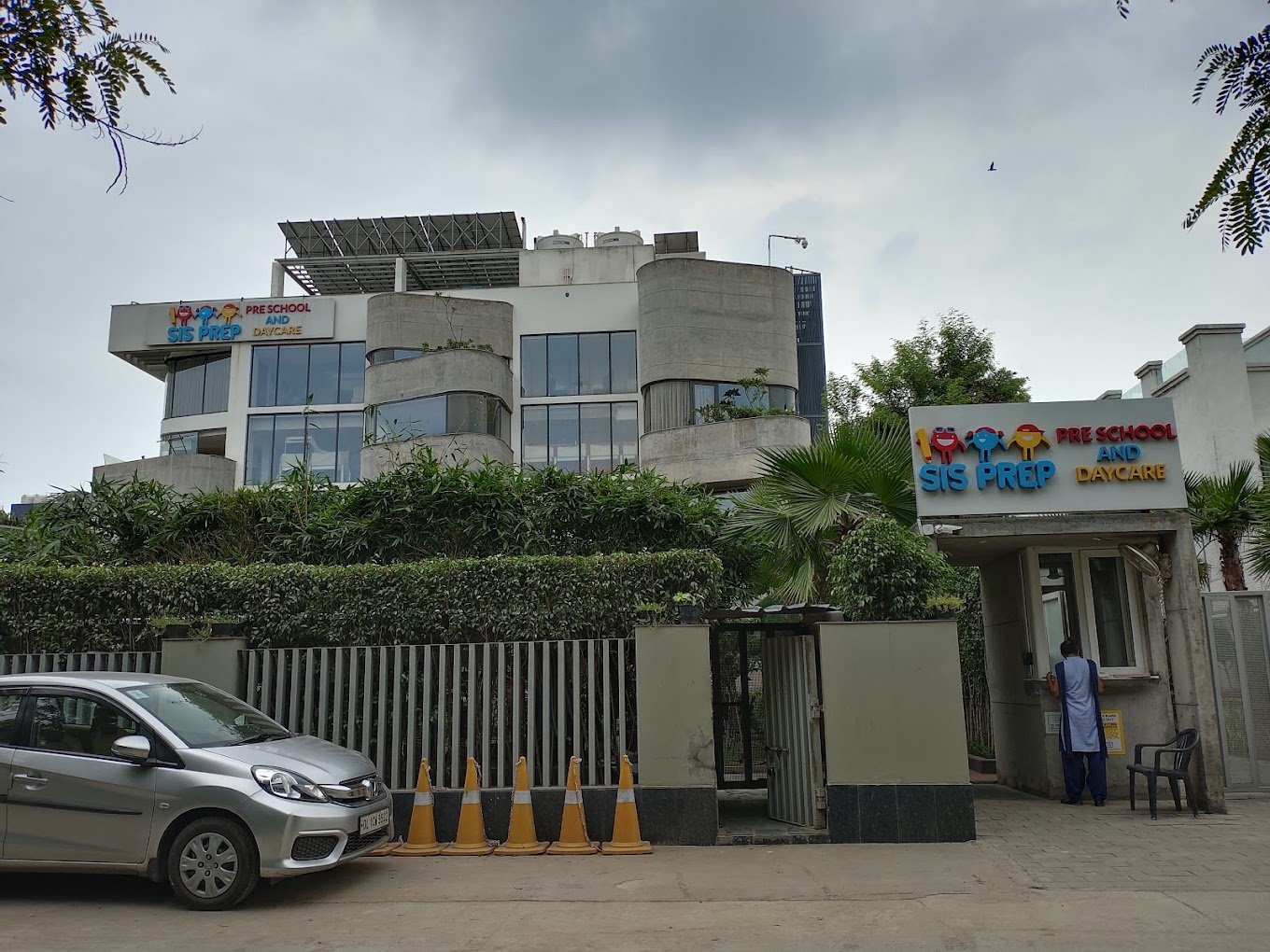 Singapore International Preparatory School - Sector 43