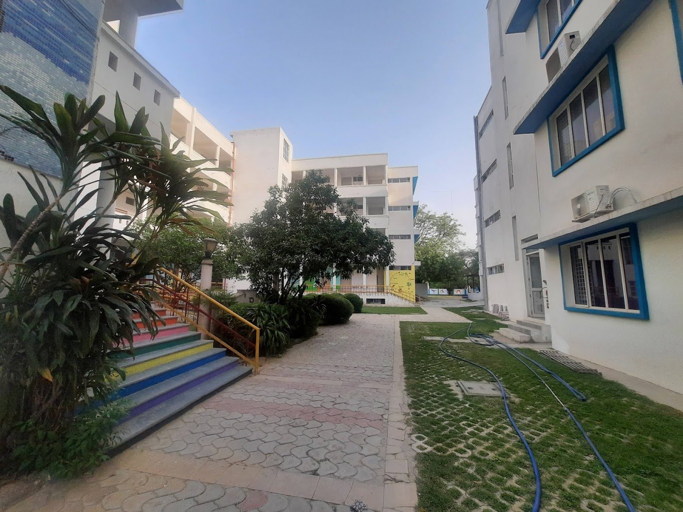 Sri Chaitanya school - Sector 43