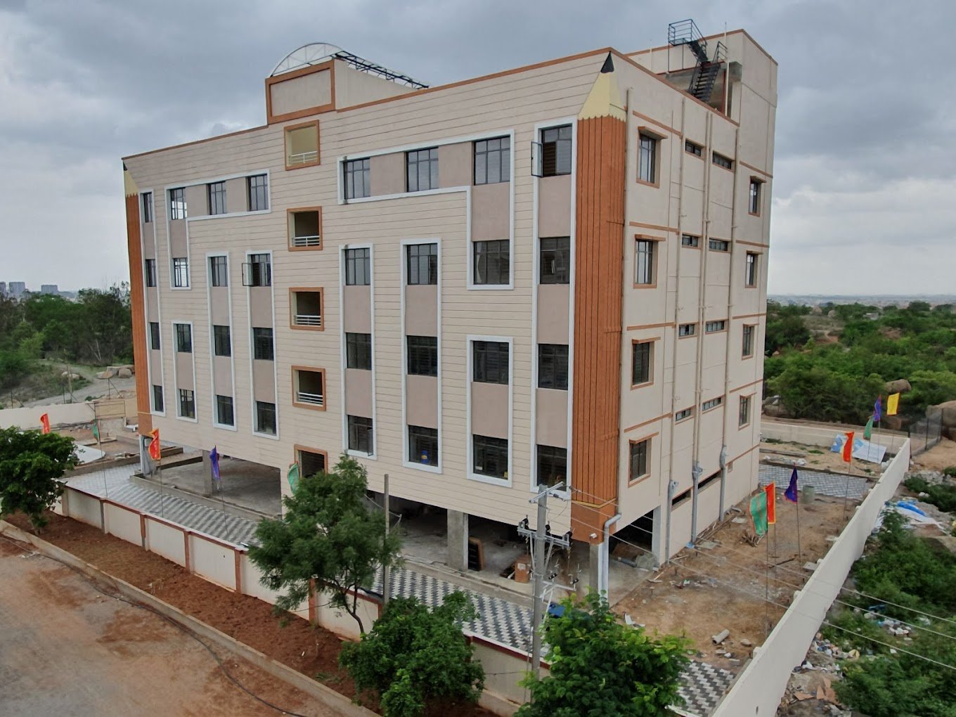 Bhashyam Blooms School Pragathi Nagar - Pragathi Nagar