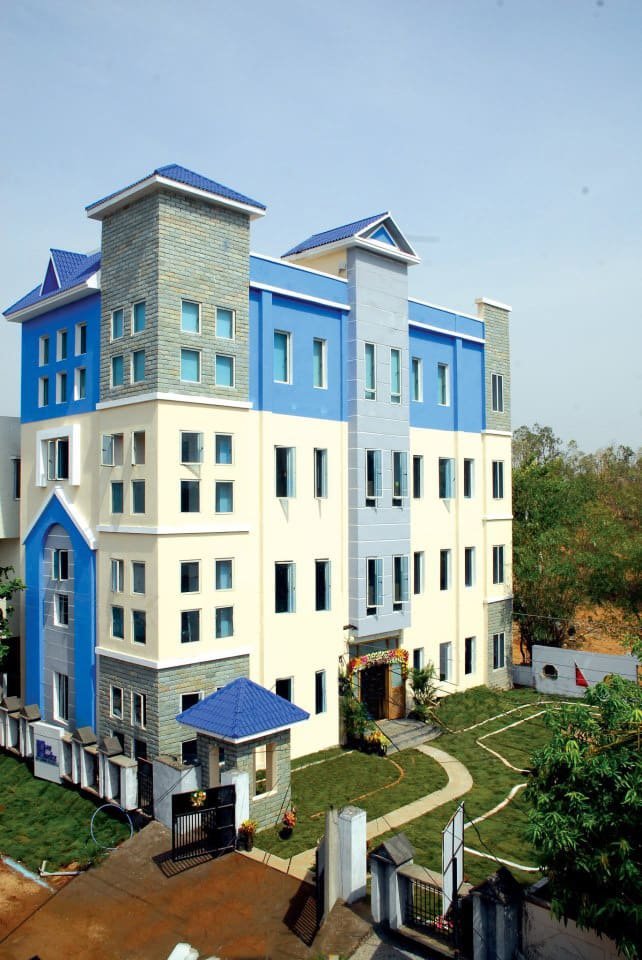 Blue Blocks Montessori School - Tellapur
