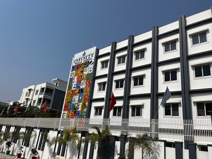 Infinity World School - Chanda Nagar