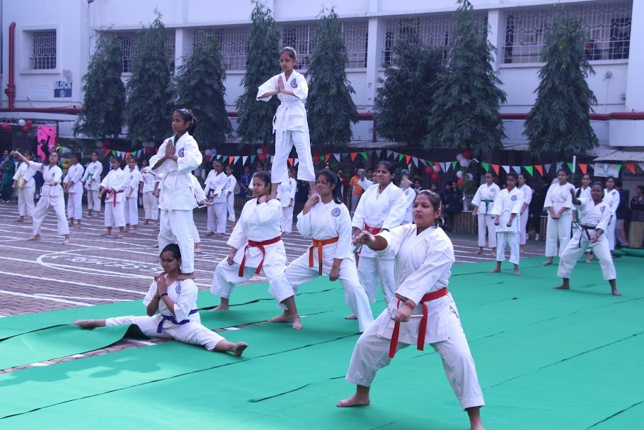 Shri Shikshayatan School - Hazra Road