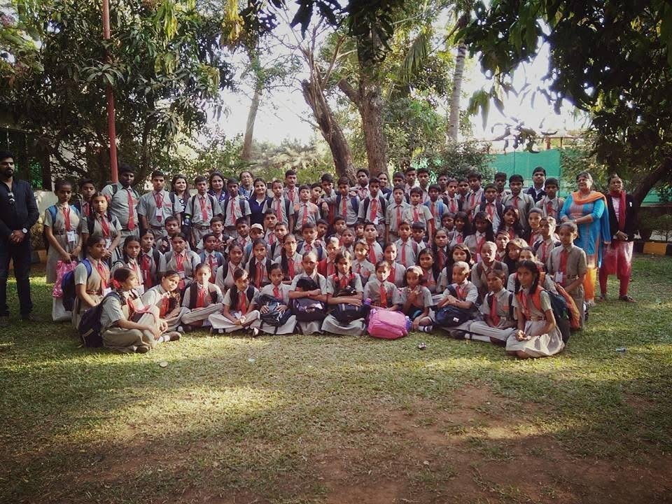 R D Memorial High School - Naigaon East