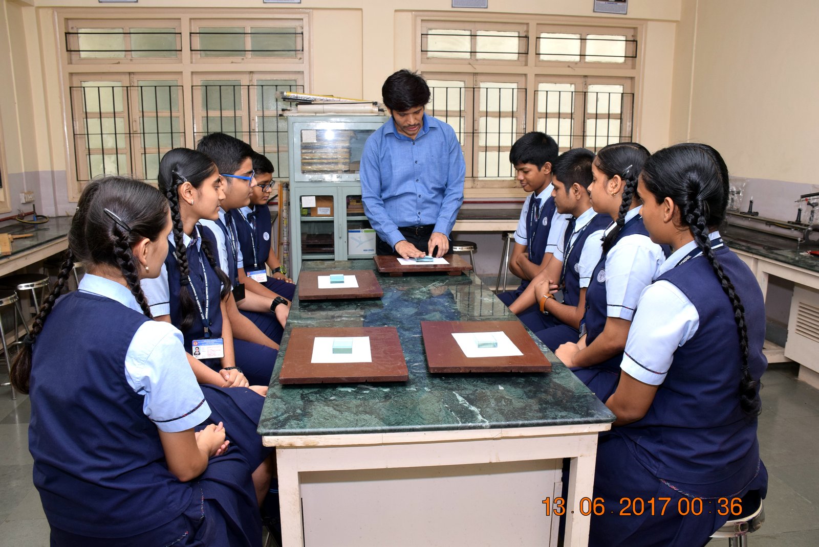 Smt. H. M. Nanavati English High School - Vile Parle East