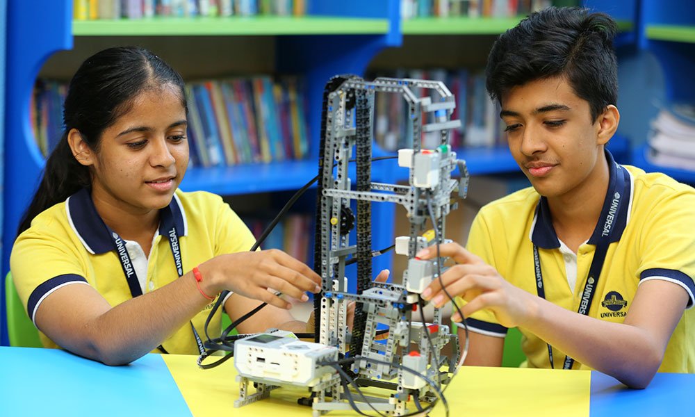 Universal High School - Thane West